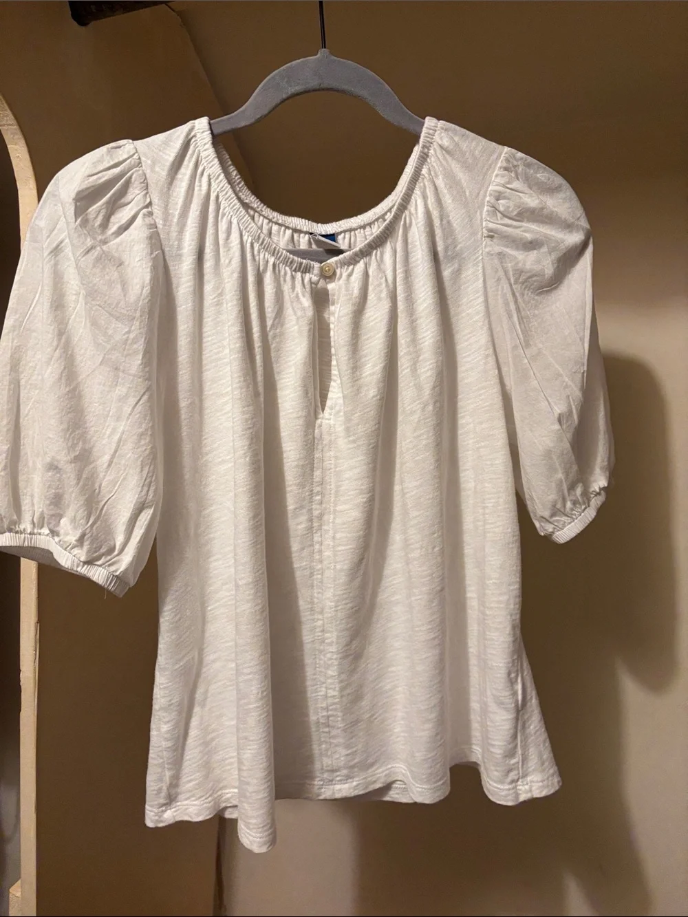 Old Navy Sz small White Puff Sleeve Peasant Top - Classic Women's Tee NWOT
